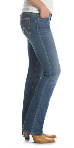 Wrangler - Womens Retro Mae W Pocket Boot Cut Jean -Hey Dude Central P2062830 3 59740.1630076764