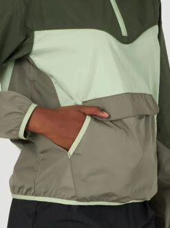 Wrangler Womens Olive ATG Windbreaker 8 Wrangler Womens Olive ATG Windbreaker -Hey Dude Central P2519835 3 47280.1650394164