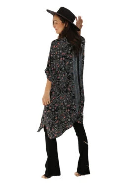 Nostalgia Women's Short Sleeve Black Multi Print Kimono -Hey Dude Central P2880690 2 38511.1694804605